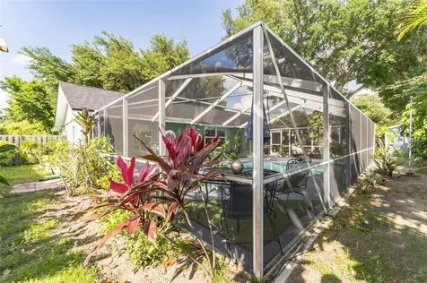 504 Montgomery Place Winter Haven FL 33884