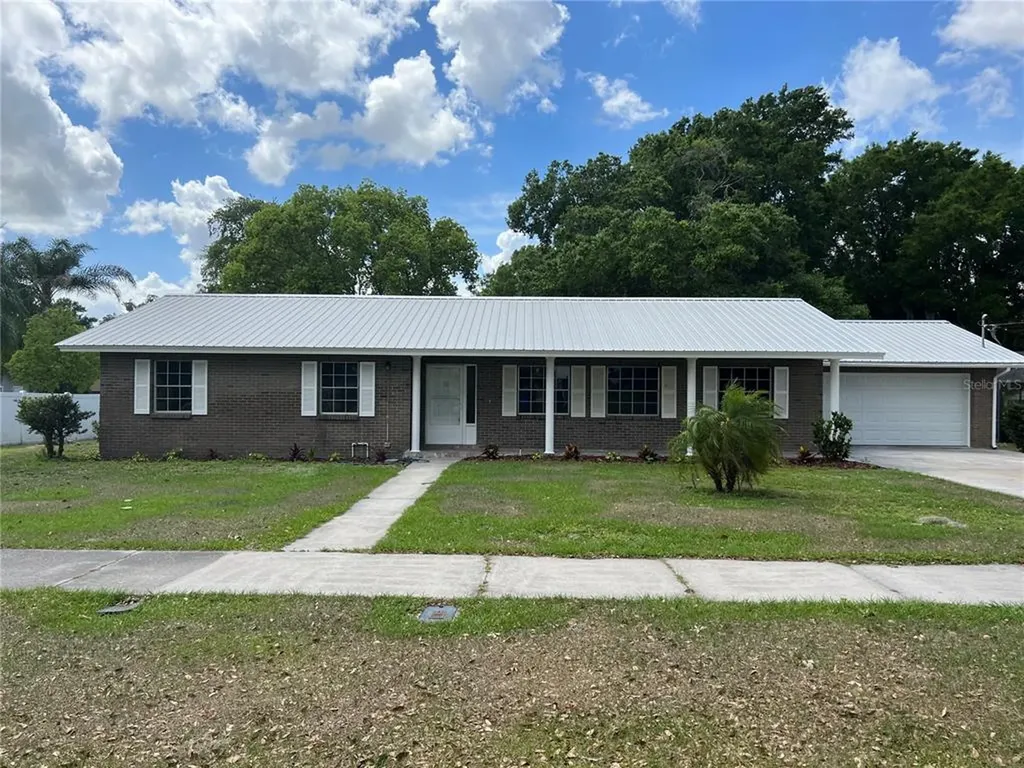 307 N Oak Avenue Fort Meade FL 33841