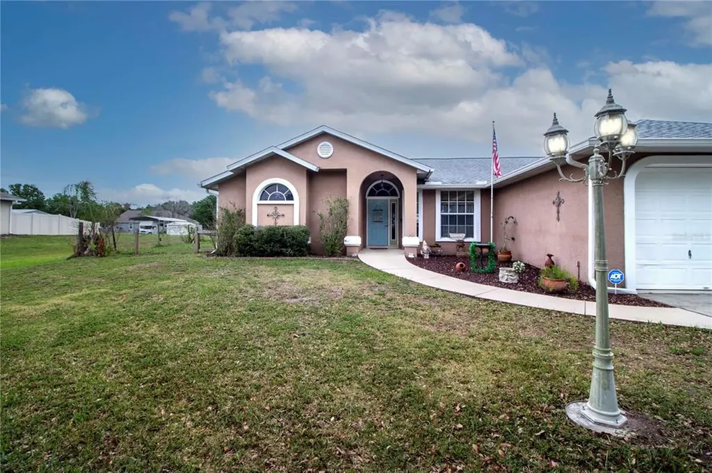 610 Butch Cassidy Trail Wimauma FL 33598