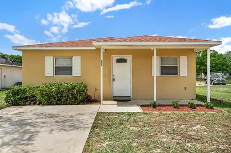806 S Palmer Avenue Avon Park FL 33825