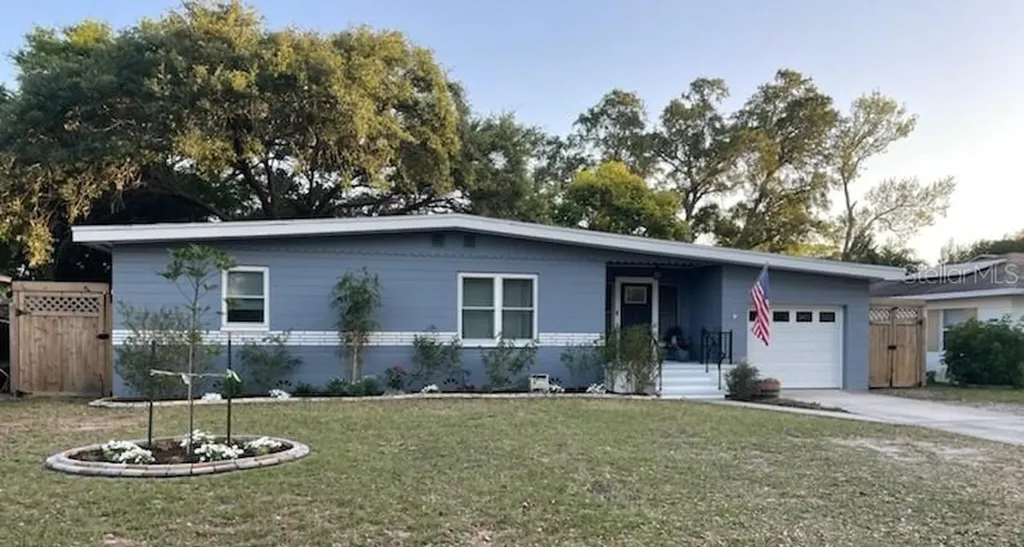 5072 48th Terrace N St Petersburg FL 33709
