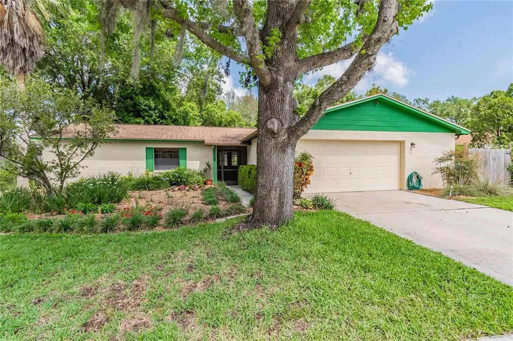 16508 Silverhill Drive Tampa FL 33624