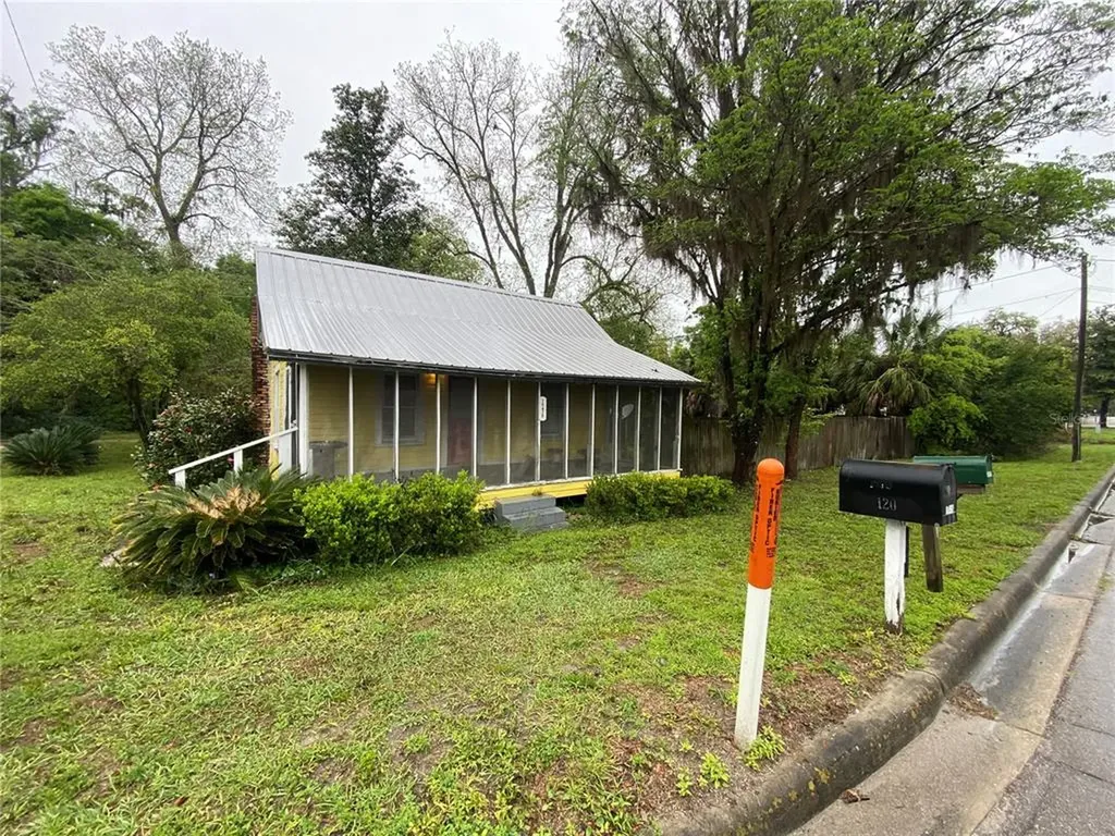 18428 NW 237th Street High Springs FL 32643