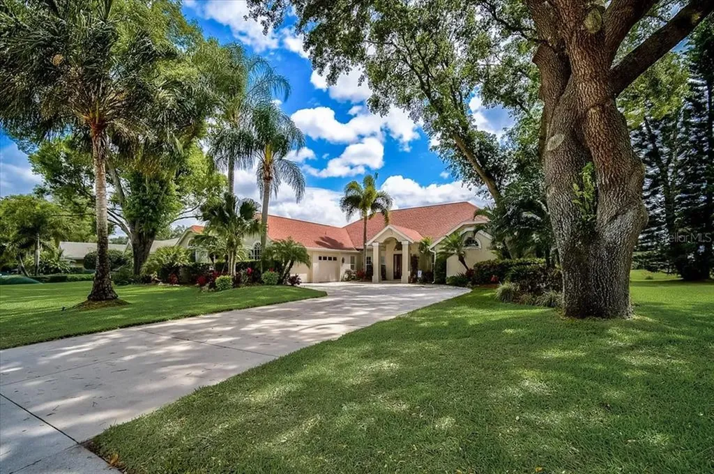 8778 Misty Creek Drive Sarasota FL 34241