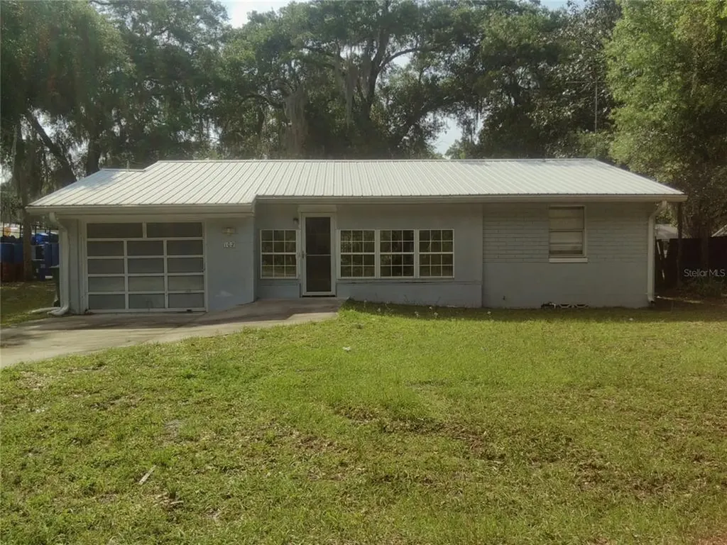 102 N Hill Avenue Deland FL 32724