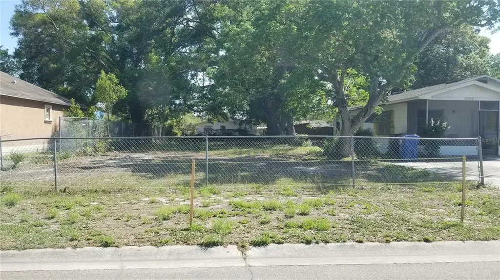 3736 10th Avenue S St Petersburg FL 33711