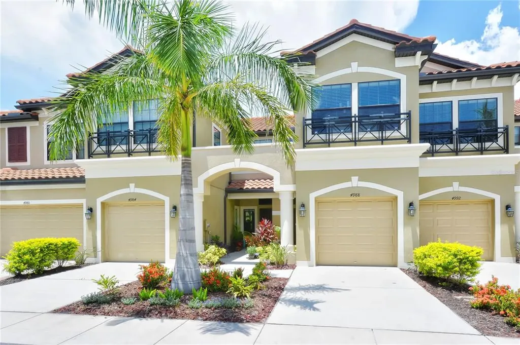 4988 Oarsman Court Sarasota FL 34243