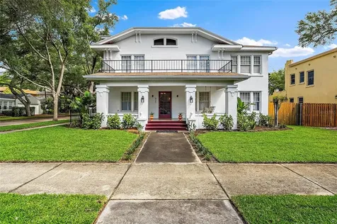 925 14th Avenue N St Petersburg FL 33705