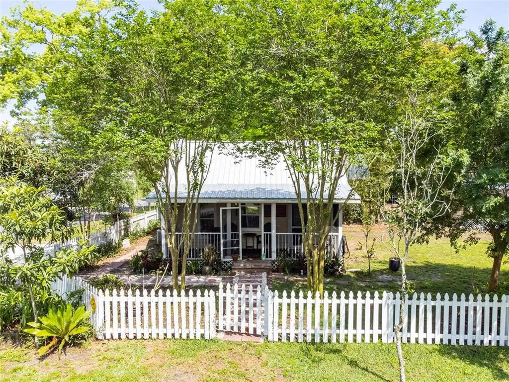 5050 17th Street Zephyrhills FL 33542