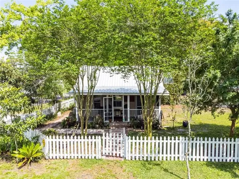 5050 17th Street Zephyrhills FL 33542