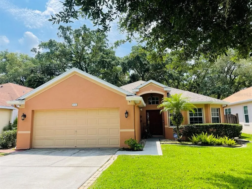 4718 Whispering Wind Avenue Tampa FL 33614