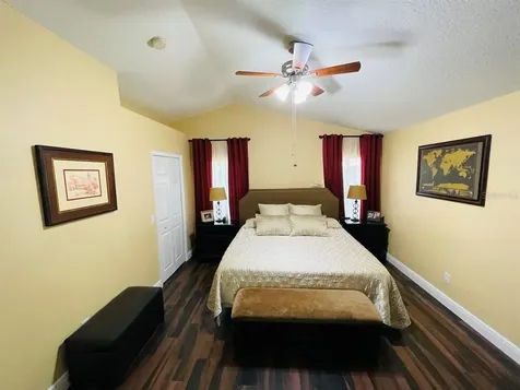 4718 Whispering Wind Avenue Tampa FL 33614