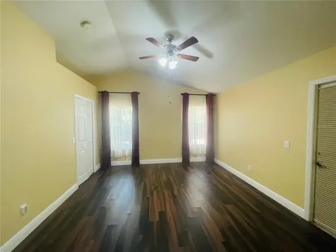4718 Whispering Wind Avenue Tampa FL 33614