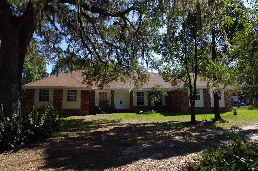6 Lake View Drive W Ocala FL 34482
