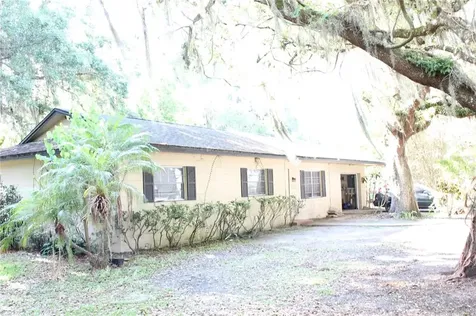 123 S Lanier Avenue Fort Meade FL 33841