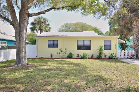 1306 Freemont Street S Gulfport FL 33707