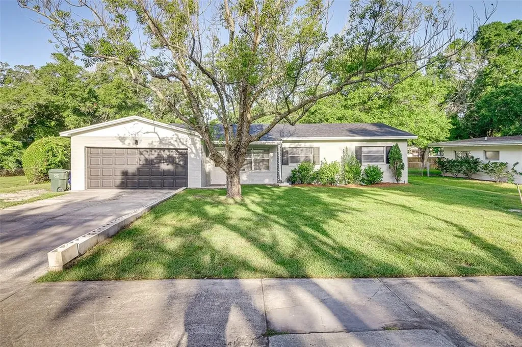 2501 Buckingham Avenue Lakeland FL 33803