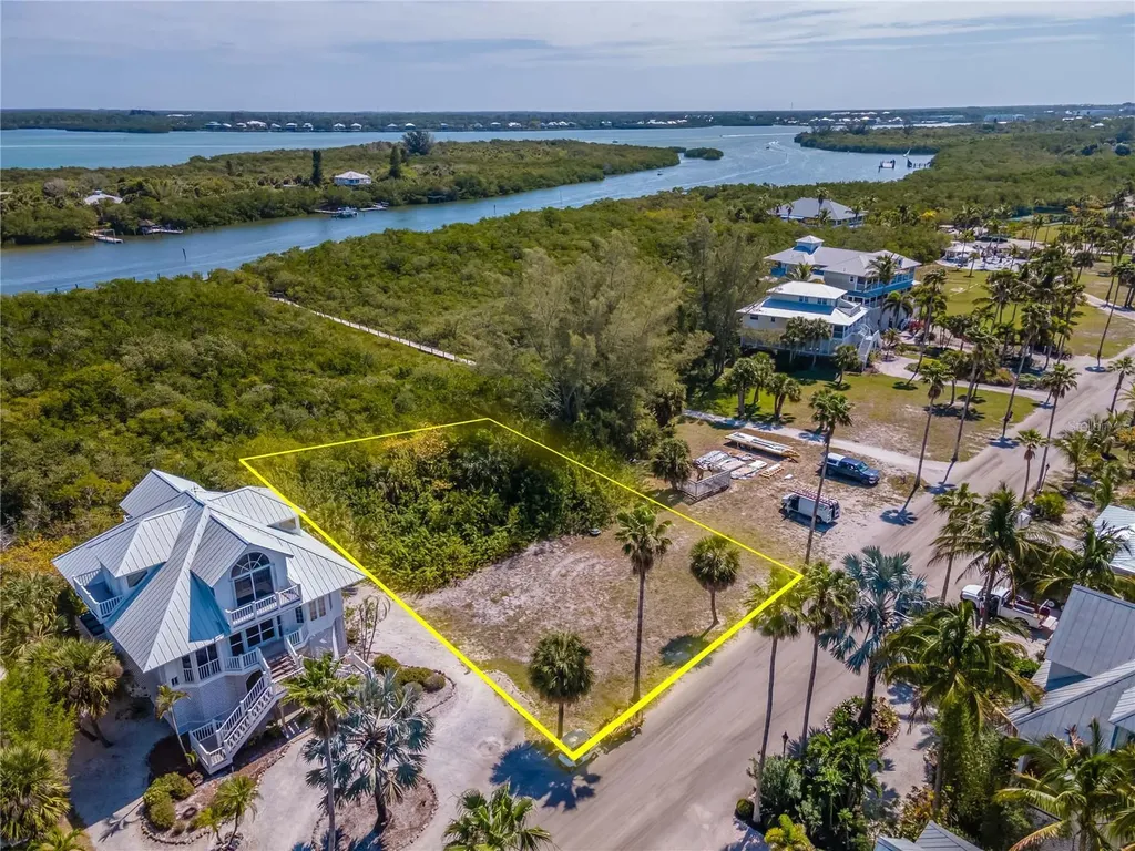 7395 Palm Island Drive Placida FL 33946