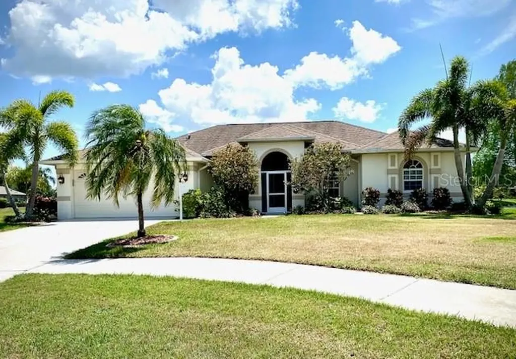 211 Lake Victoria Court Englewood FL 34223