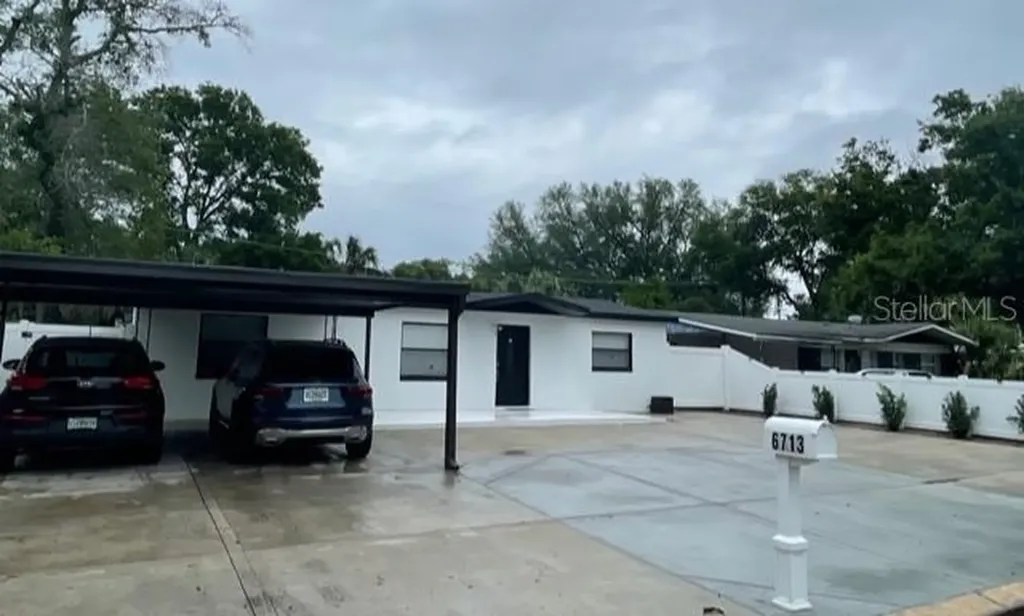 6713 Dimarco Road Tampa FL 33634