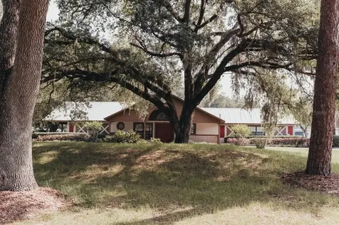 27729 Miller Road Dade City FL 33525