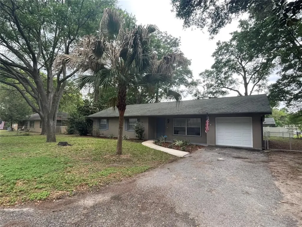 5704 SE 2nd Place Ocala FL 34480