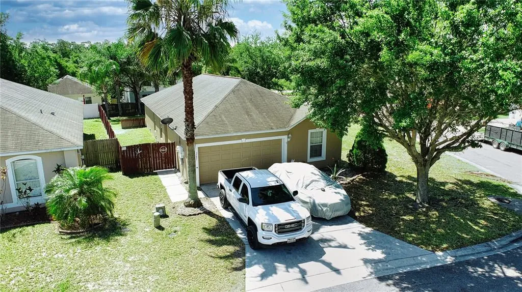 3151 Whispering Trails Street Winter Haven FL 33884
