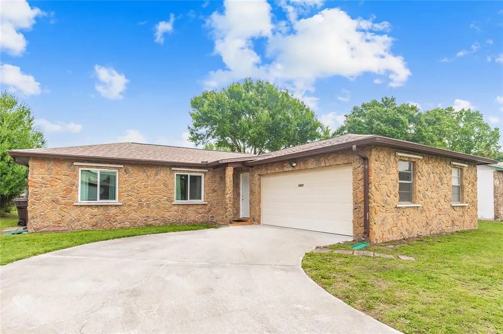 1425 Sara L Street Kissimmee FL 34744