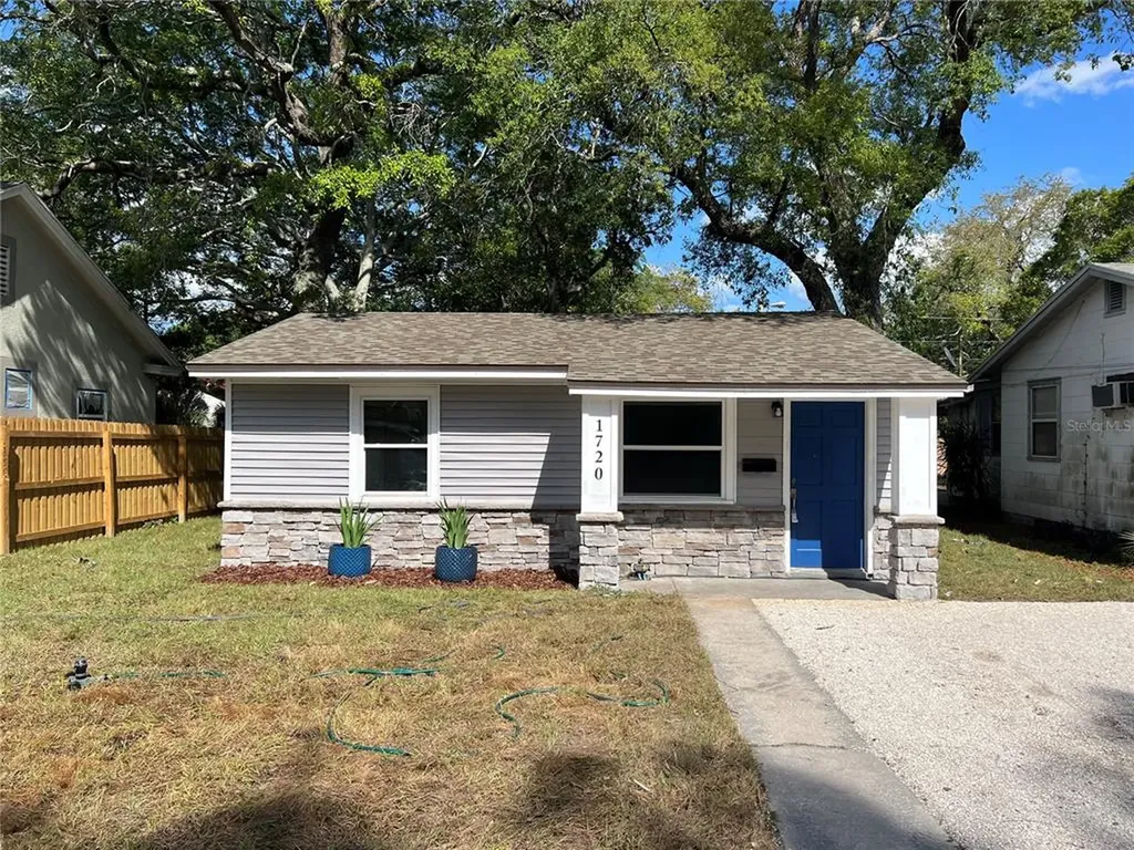 1720 45th Street S St Petersburg FL 33711