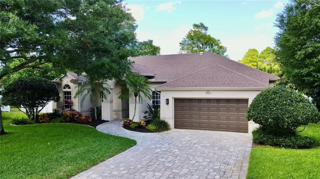 1933 Glen Lakes Circle N St Petersburg FL 33702