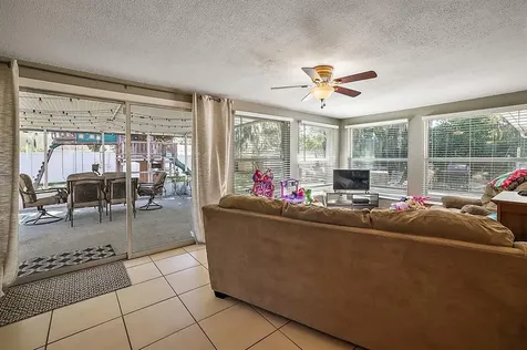 32122 Elizabeth Avenue Tavares FL 32778