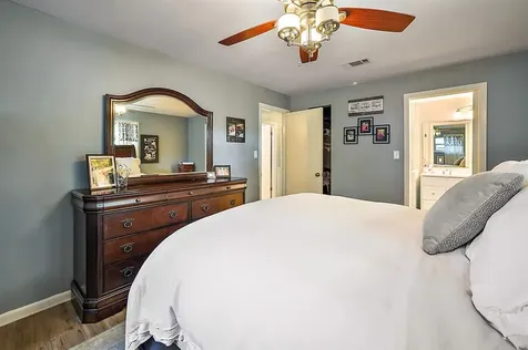 32122 Elizabeth Avenue Tavares FL 32778