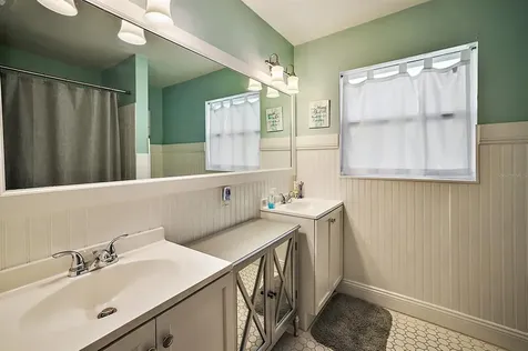 32122 Elizabeth Avenue Tavares FL 32778