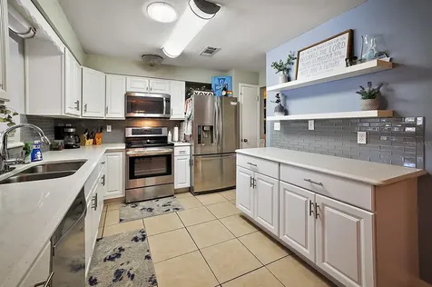 32122 Elizabeth Avenue Tavares FL 32778