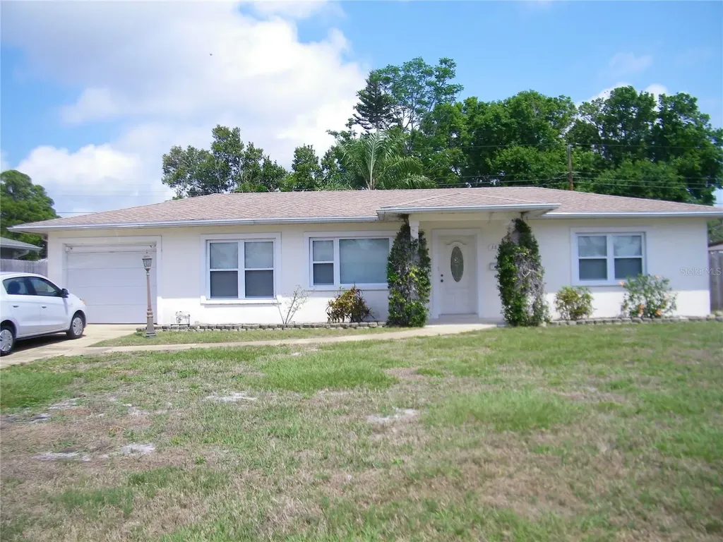 3839 18th Avenue N St Petersburg FL 33713