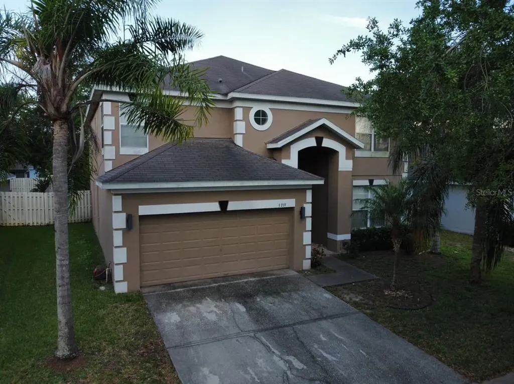 5719 Essex Isle Drive Orlando FL 32829