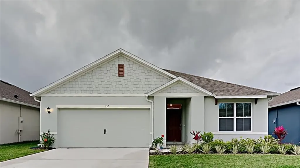 137 Birch Tree Place Daytona Beach FL 32117