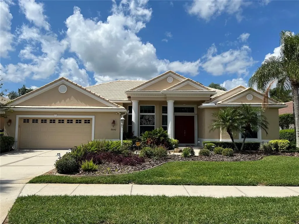 6642 Windjammer Place Lakewood Ranch FL 34202