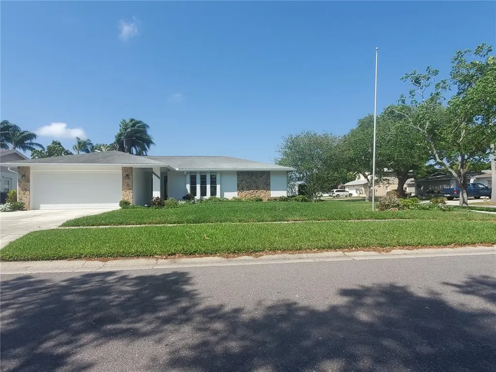 8305 121st Place Largo FL 33773