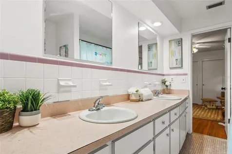 5106 Saint Michael Avenue Belle Isle FL 32812