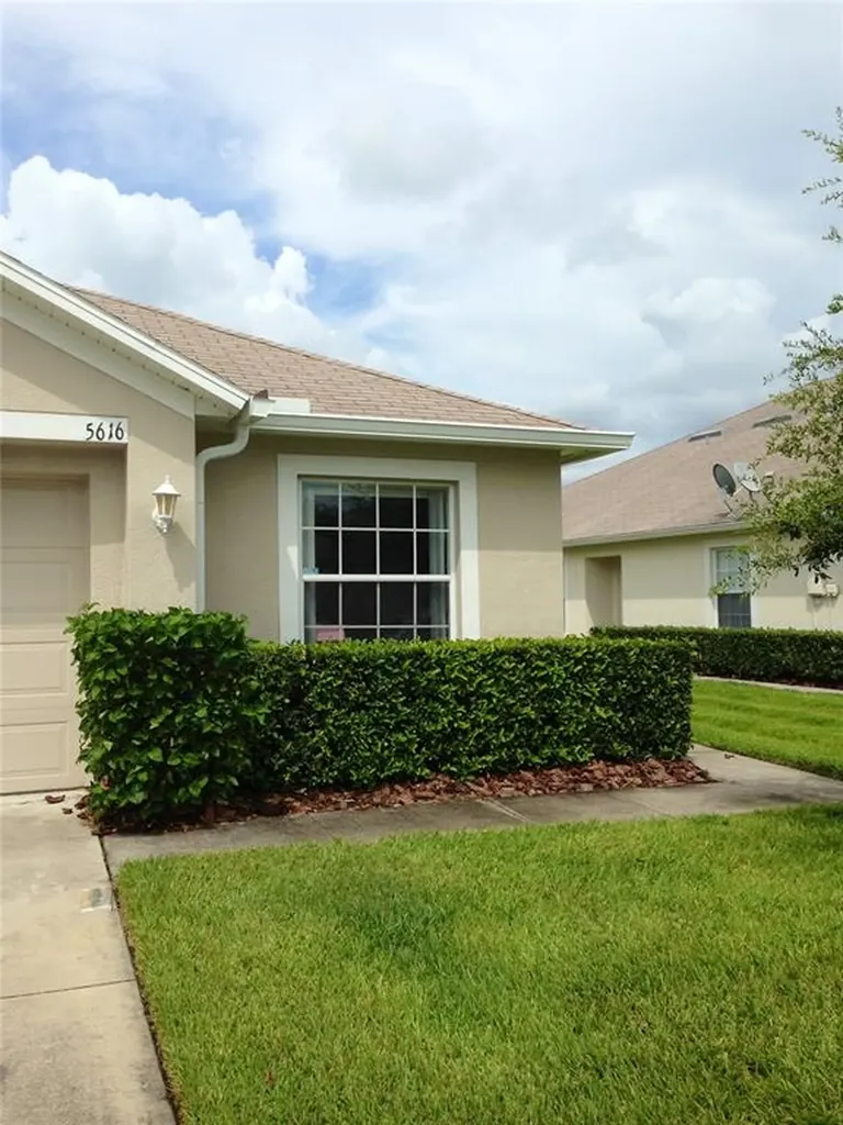 5616 Autumn Shire Drive Zephyrhills FL 33541