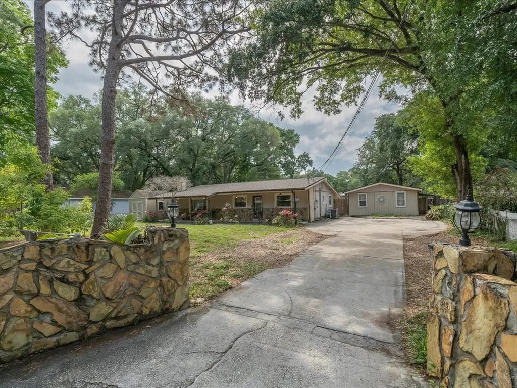 6010 Theresa Street Tampa FL 33615