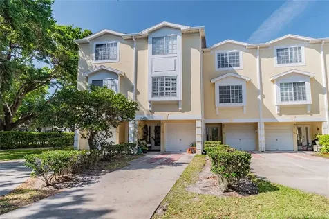 107 Brent Circle Oldsmar FL 34677