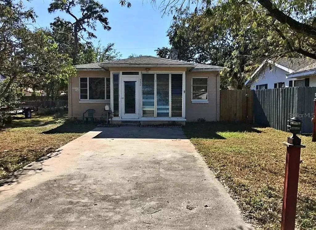336 45th Avenue N St Petersburg FL 33703