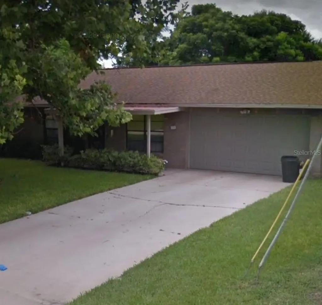 438 Sunburst Street Deltona FL 32725