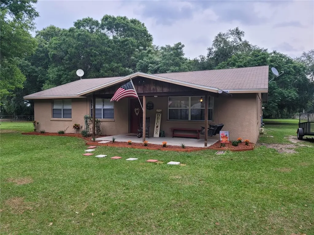 8632 Carey Road Lithia FL 33547