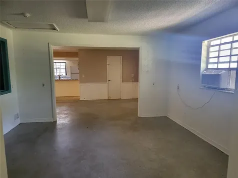 127 S Hydrangea Avenue Polk City FL 33868