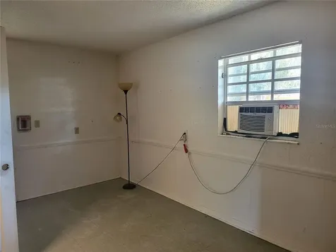 127 S Hydrangea Avenue Polk City FL 33868