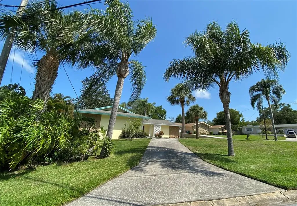 1165 Hickory Drive Largo FL 33770