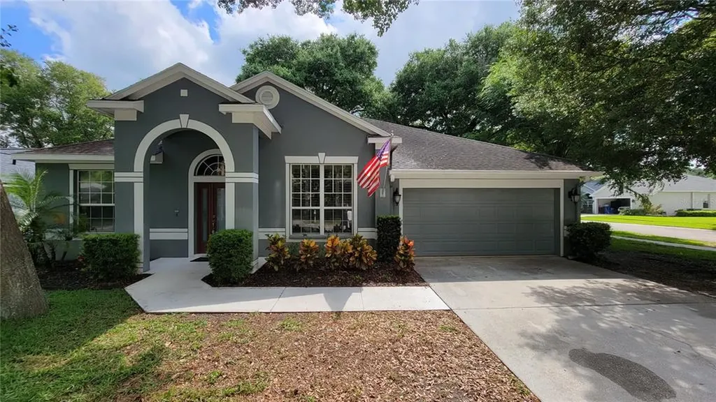 1601 Hidden Meadow Court Valrico FL 33594